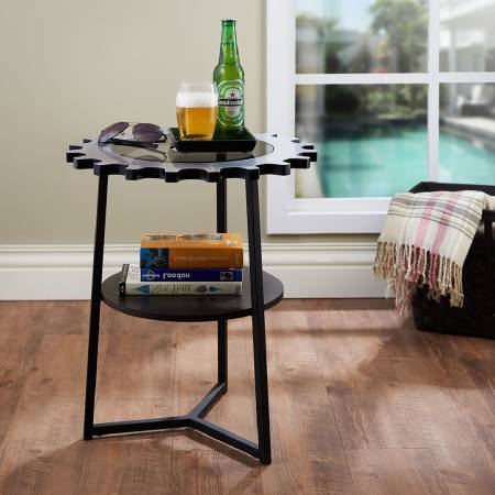 La table d'appoint de style d'engrenage préférée du mécanicien.